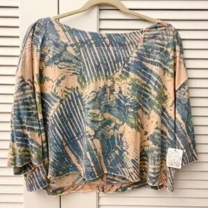 Free People (We The Free)- Tropical Cropped Shirt